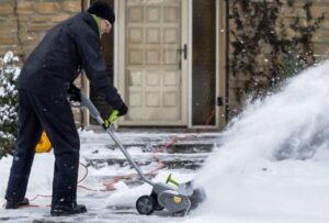 best electric snow shovel reviews
