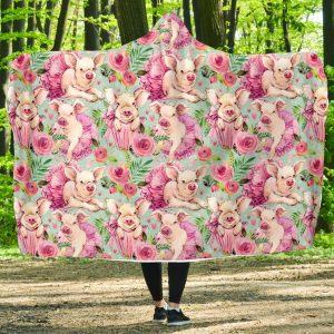 Hand Drawing Pig and Rose Pattern Hooded Blanket