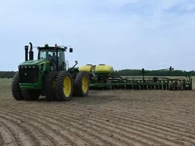 how to test a voltage regulator on a tractor